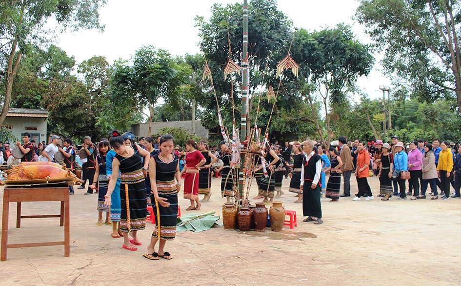Can Wine (Ruou Can) Festival in Buon Ma Thuot, Dak Lak Province